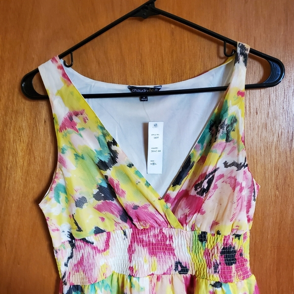 Chaudry KC Maxi Dress size Medium - Picture 2 of 5